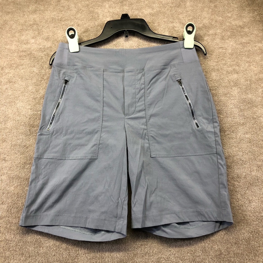Athleta Women Shorts Size 4 28W 9L Gray Athleisure Zip Pockets Workout